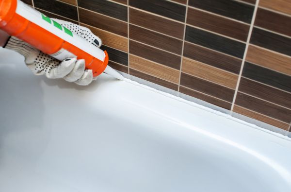 Bathtub Sealing in Hayden
